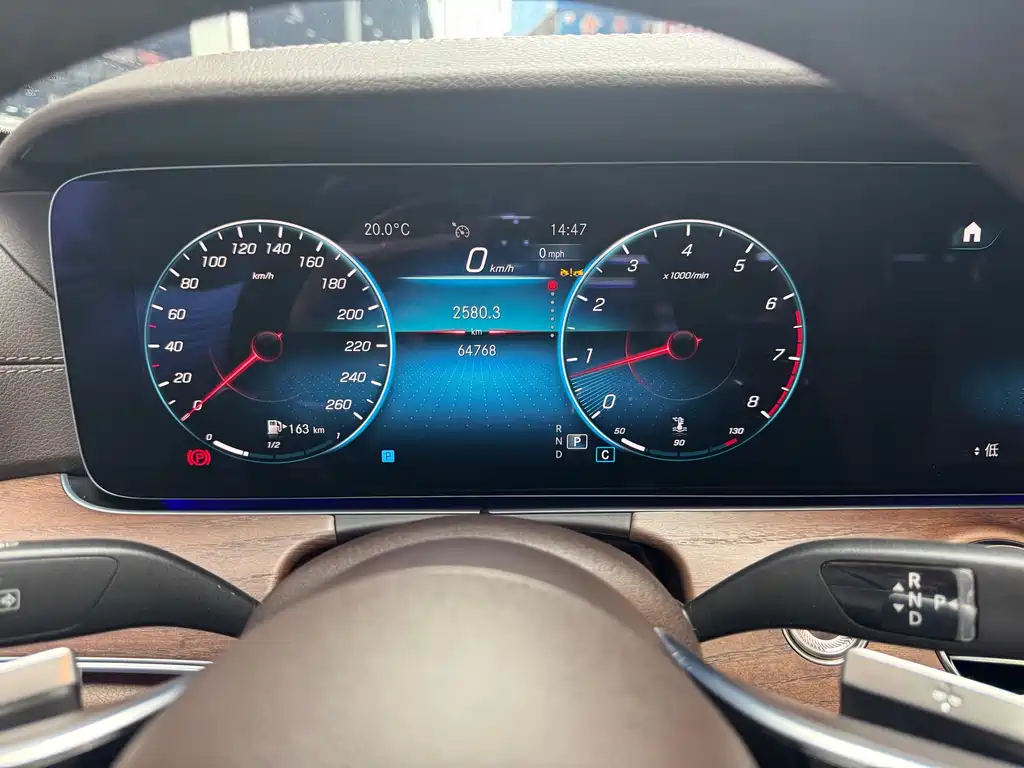 MERCEDES-BENZ E CLASS