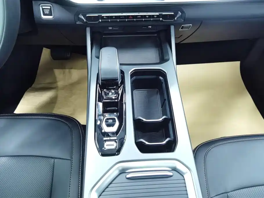 GEELY AUTOMOBILE HAOYUE L