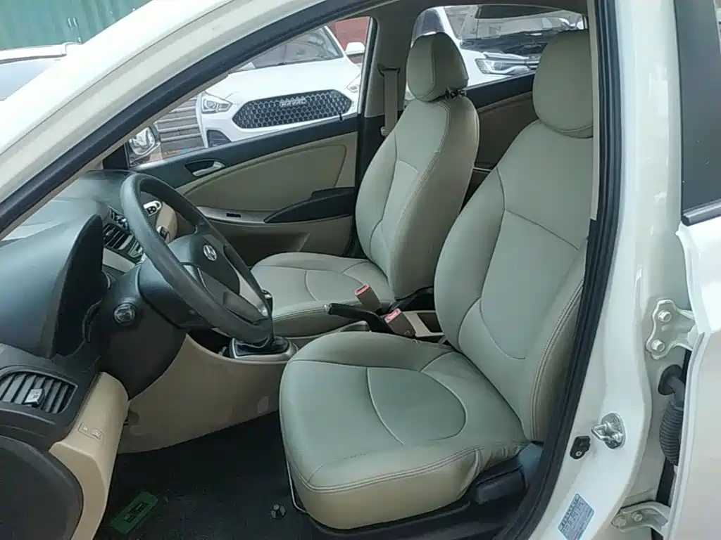 Hyundai Verna — миниатюра 15