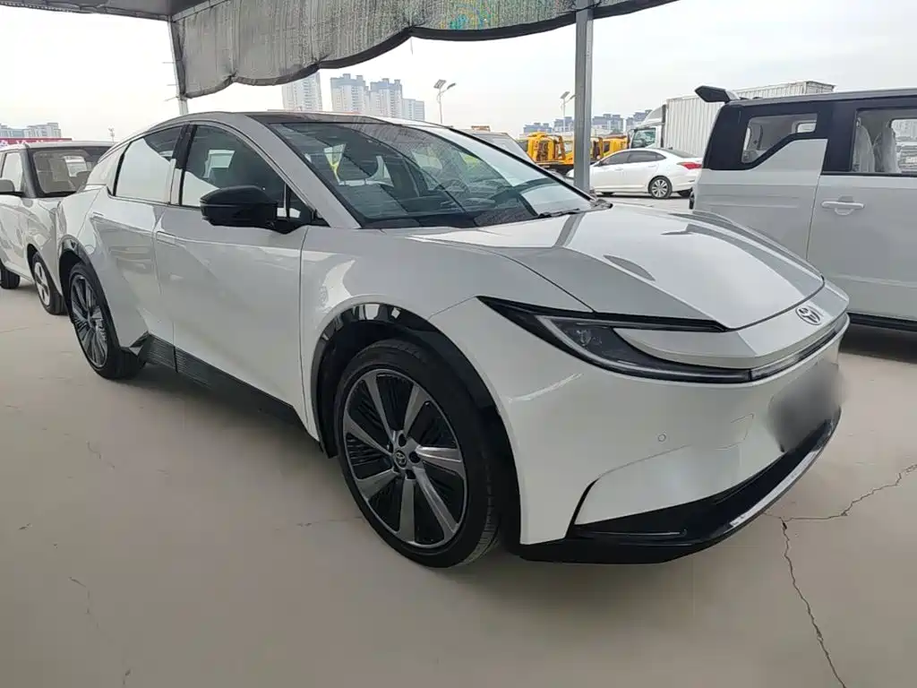 Toyota bZ5 — миниатюра 4