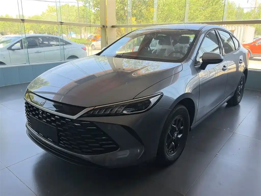 BYD Qin Plus PLUS 2025 DM-i Smart Drive 128KM