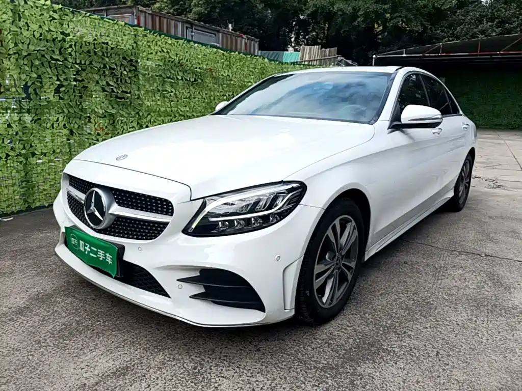 Mercedes-Benz C-Class — миниатюра 2