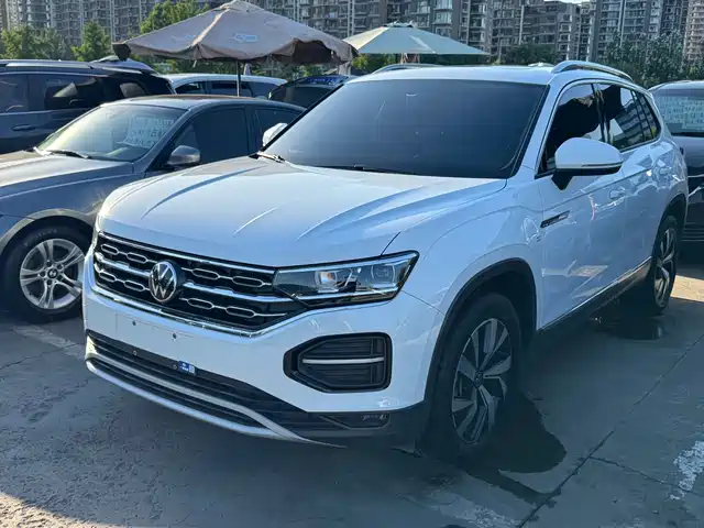 Volkswagen Tharu