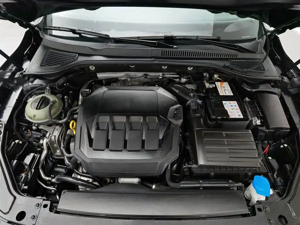 Volkswagen Passat 2022 330TSI Luxury