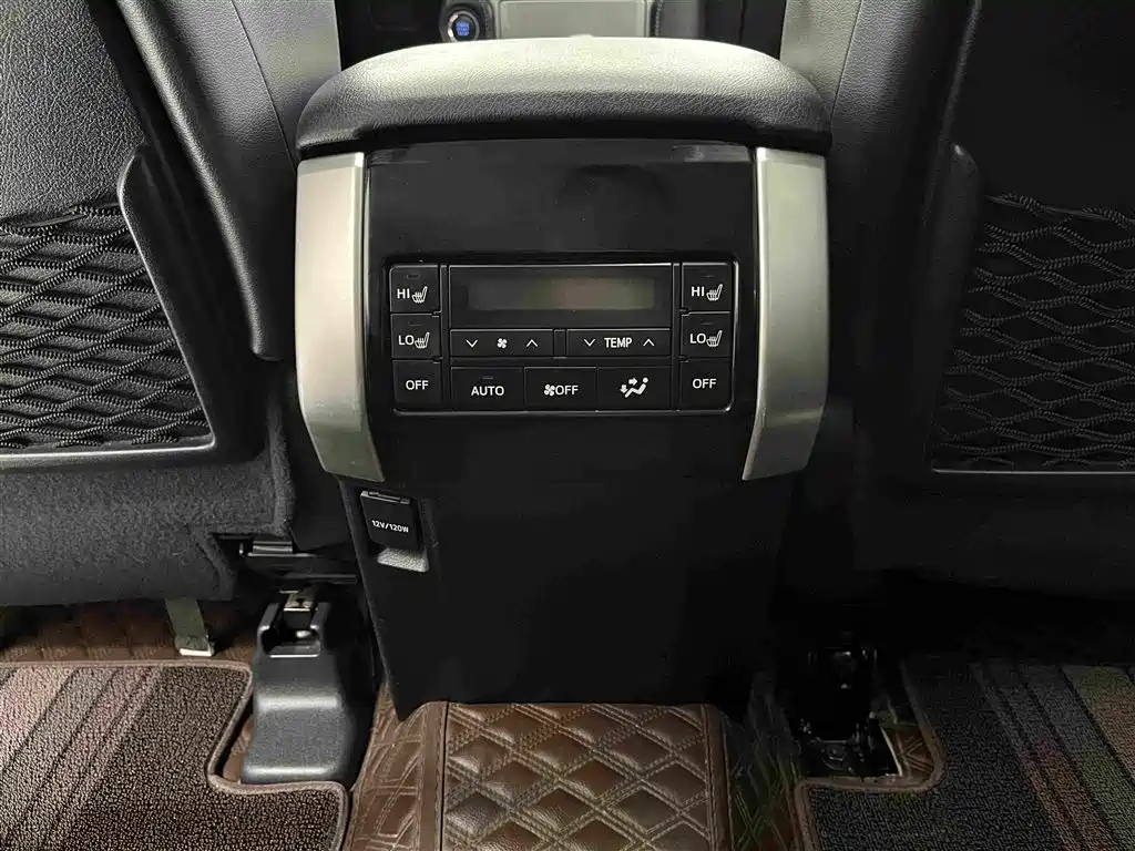 Toyota Prado — миниатюра 10