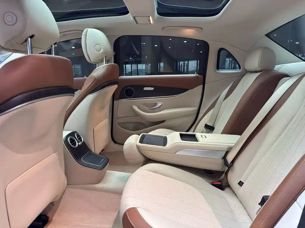 Mercedes-Benz E-Class E 2022 E 300 L Fashion