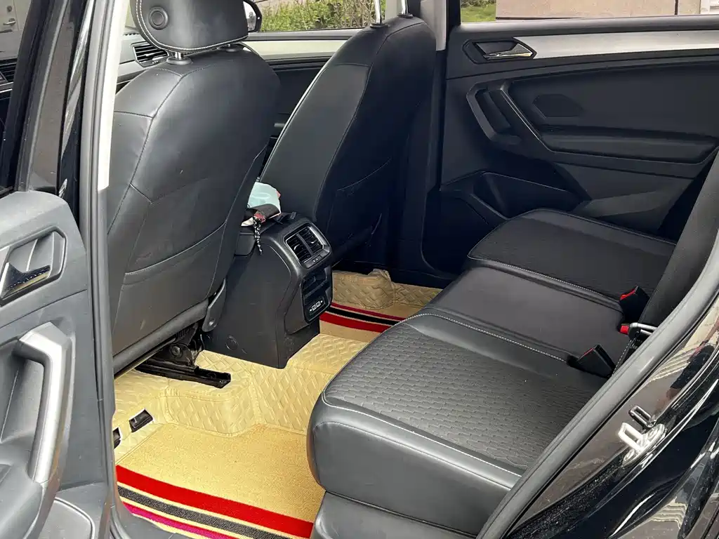 Volkswagen Tiguan L — миниатюра 9