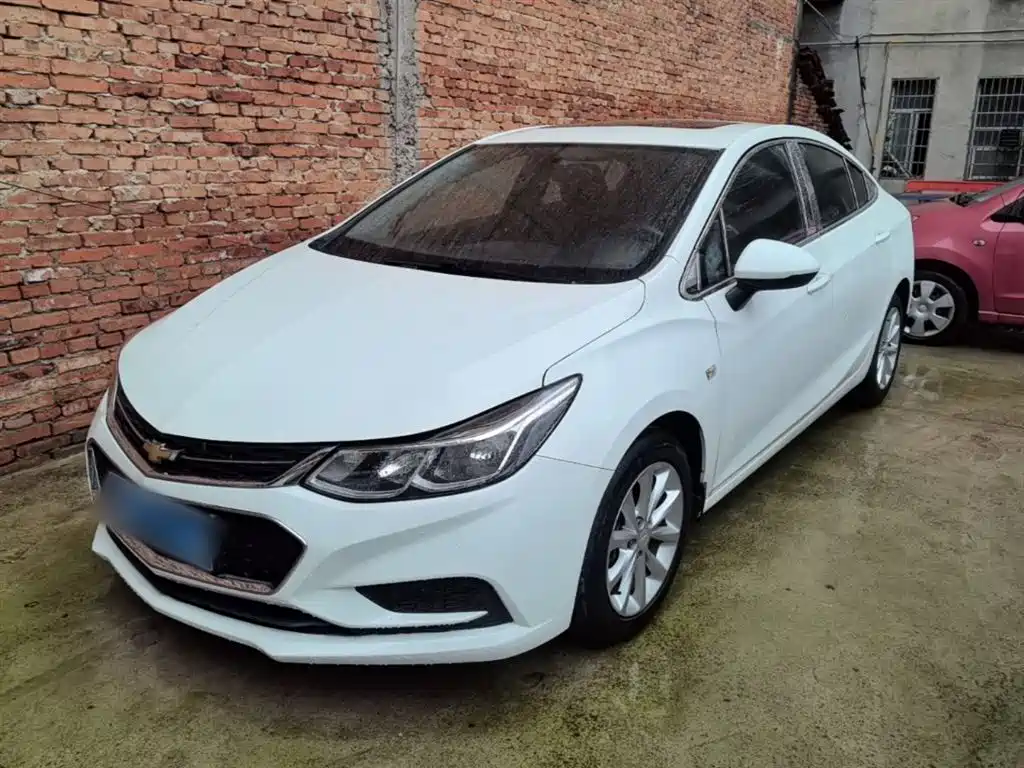Купить Chevrolet Cruze