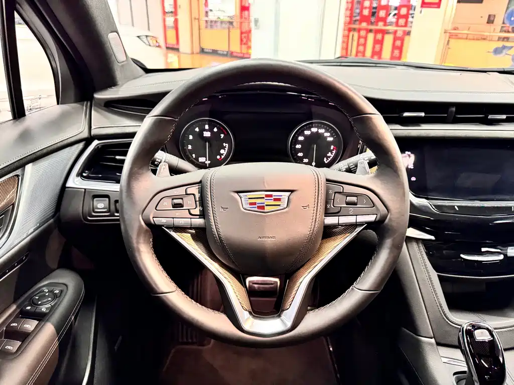 Cadillac XT6 — миниатюра 9