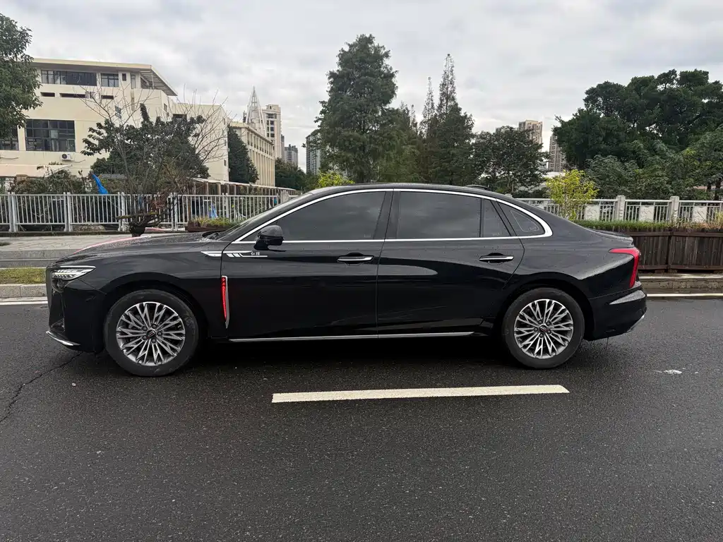 Hongqi Hongqi H5 — миниатюра 4