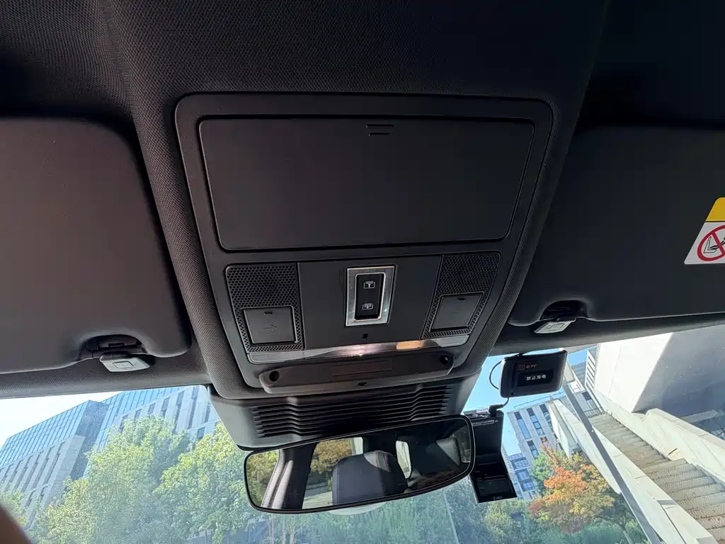 Land Rover Discovery Sport — миниатюра 11
