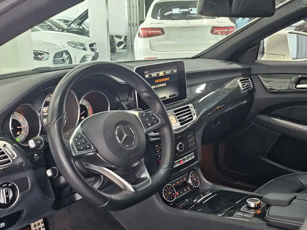 Mercedes-Benz CLS — миниатюра 12