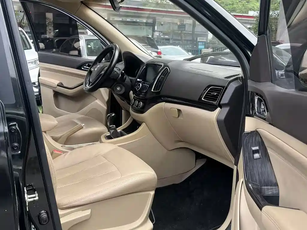 Baojun 730 — миниатюра 9