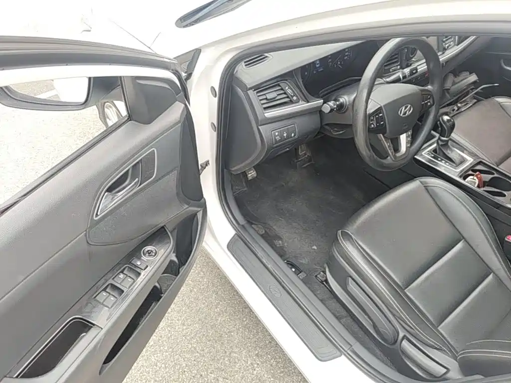 Hyundai Mistra — миниатюра 16