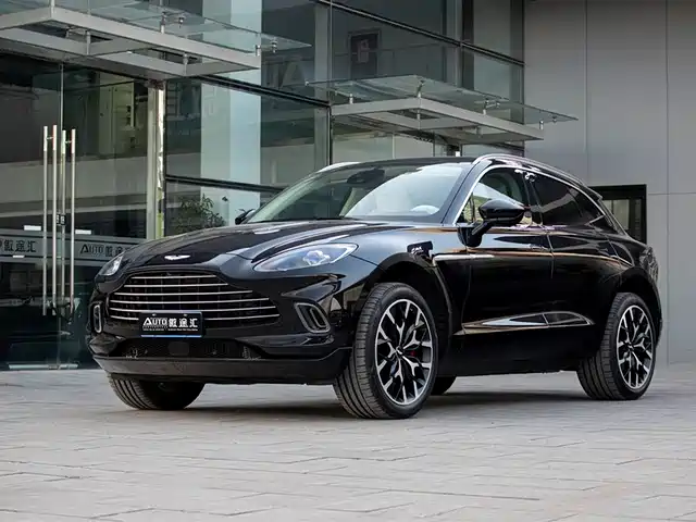 ASTON MARTIN DBX