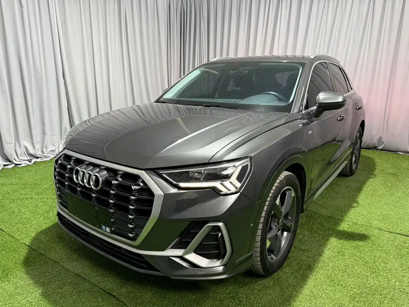 奥迪Q3 2022款 35 TFSI 时尚动感型 2022