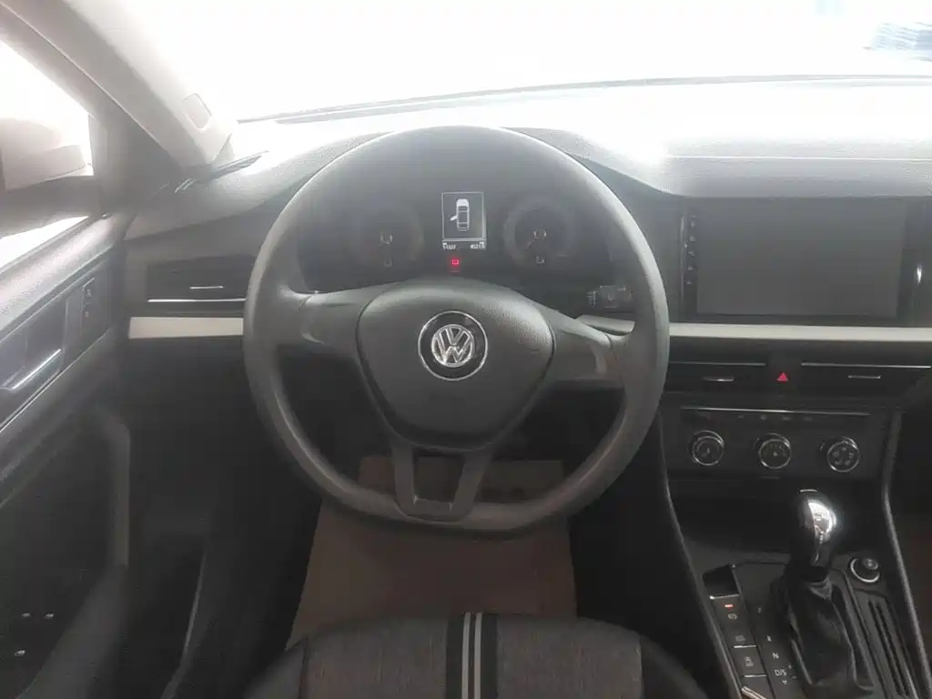 Volkswagen Lavida — миниатюра 11