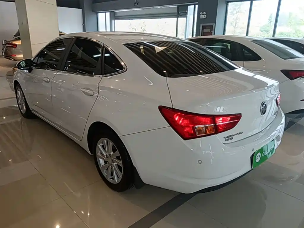 Buick Verano — миниатюра 5