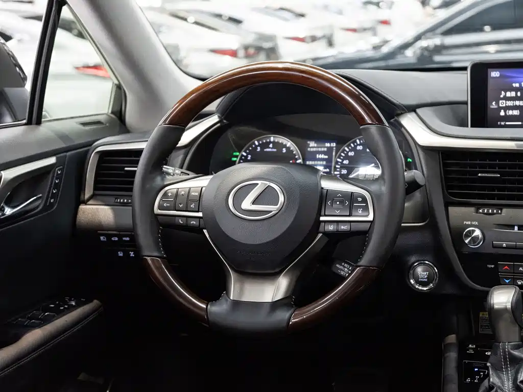 Lexus RX — миниатюра 14