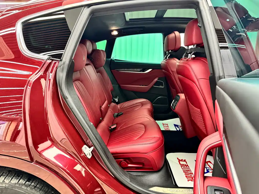 Maserati Levante — миниатюра 19