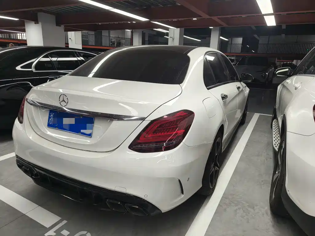 Mercedes-Benz C-Class — миниатюра 12