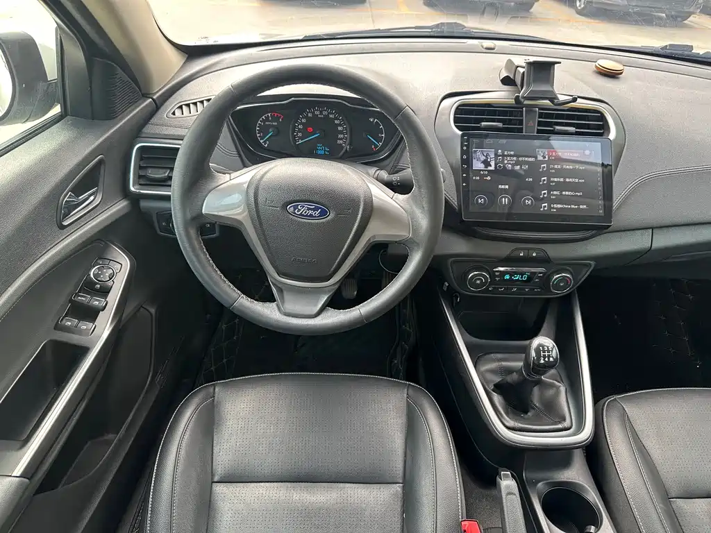 Ford Escort — миниатюра 6