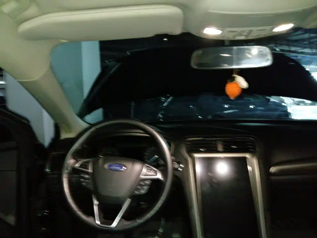 Ford Mondeo — миниатюра 14
