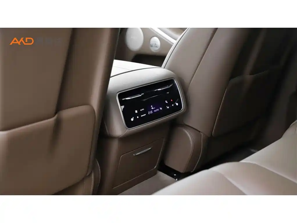 TANK TANK 700 NEW ENERGY