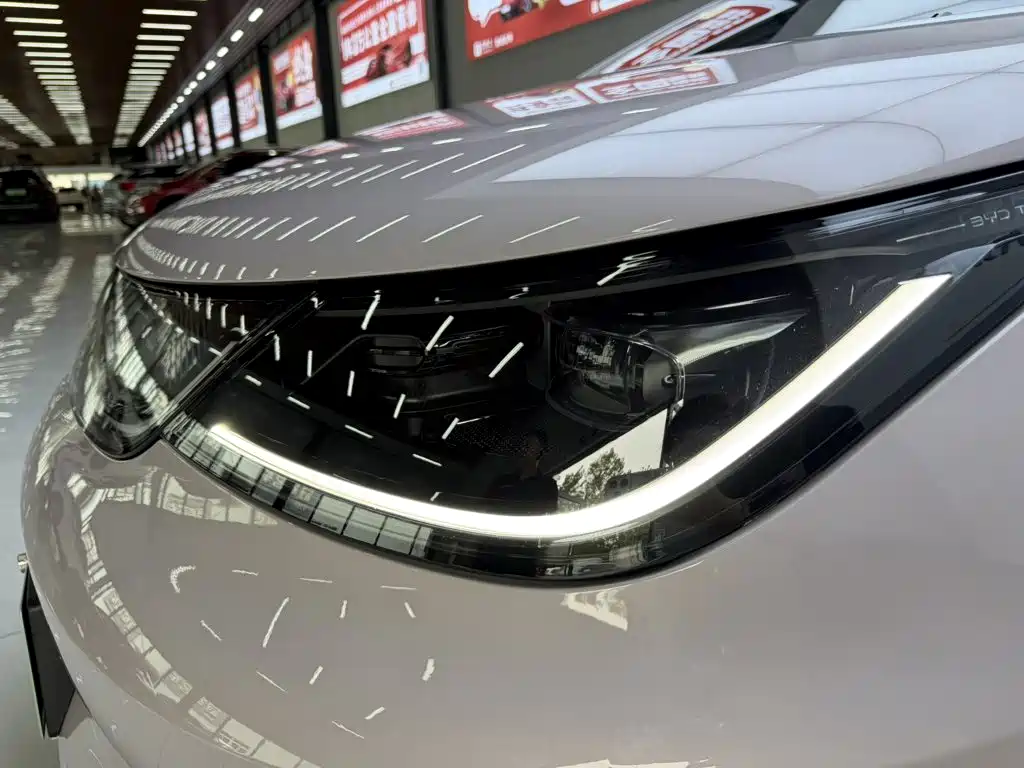 BYD Dolphin — миниатюра 6