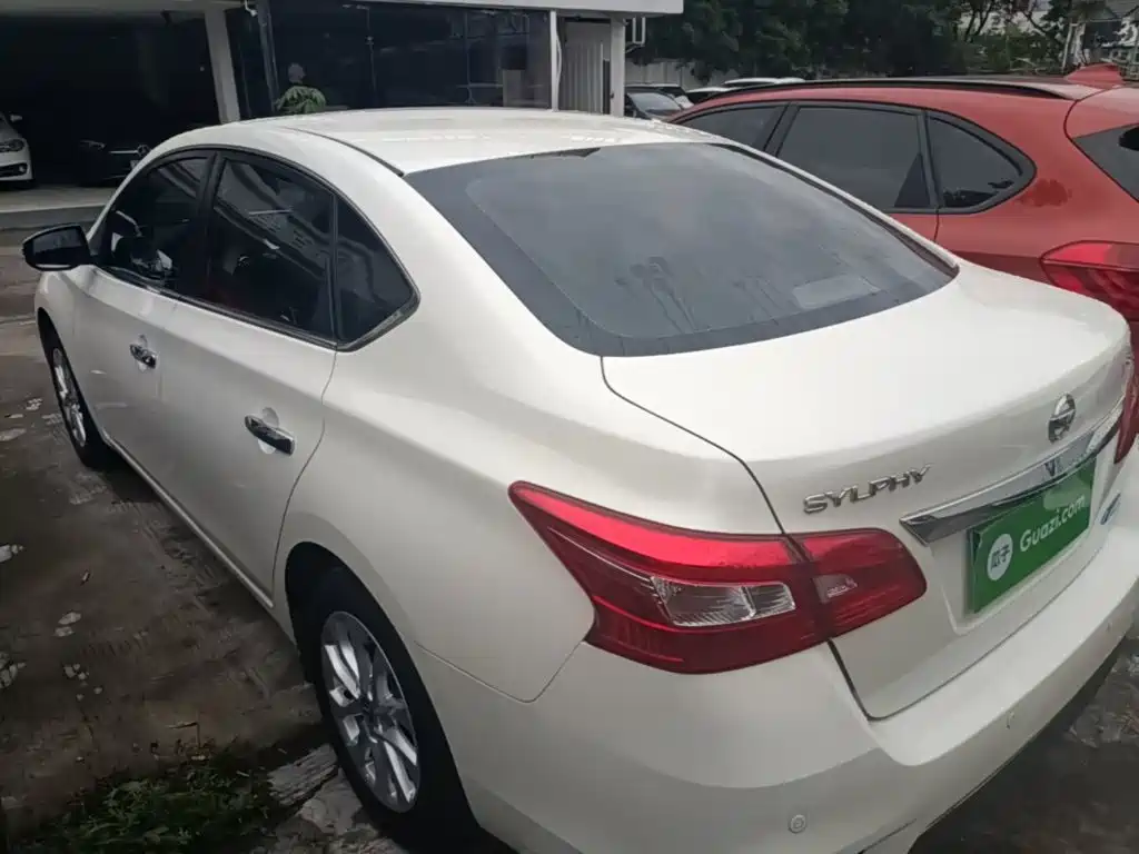 Nissan Sylphy — миниатюра 5