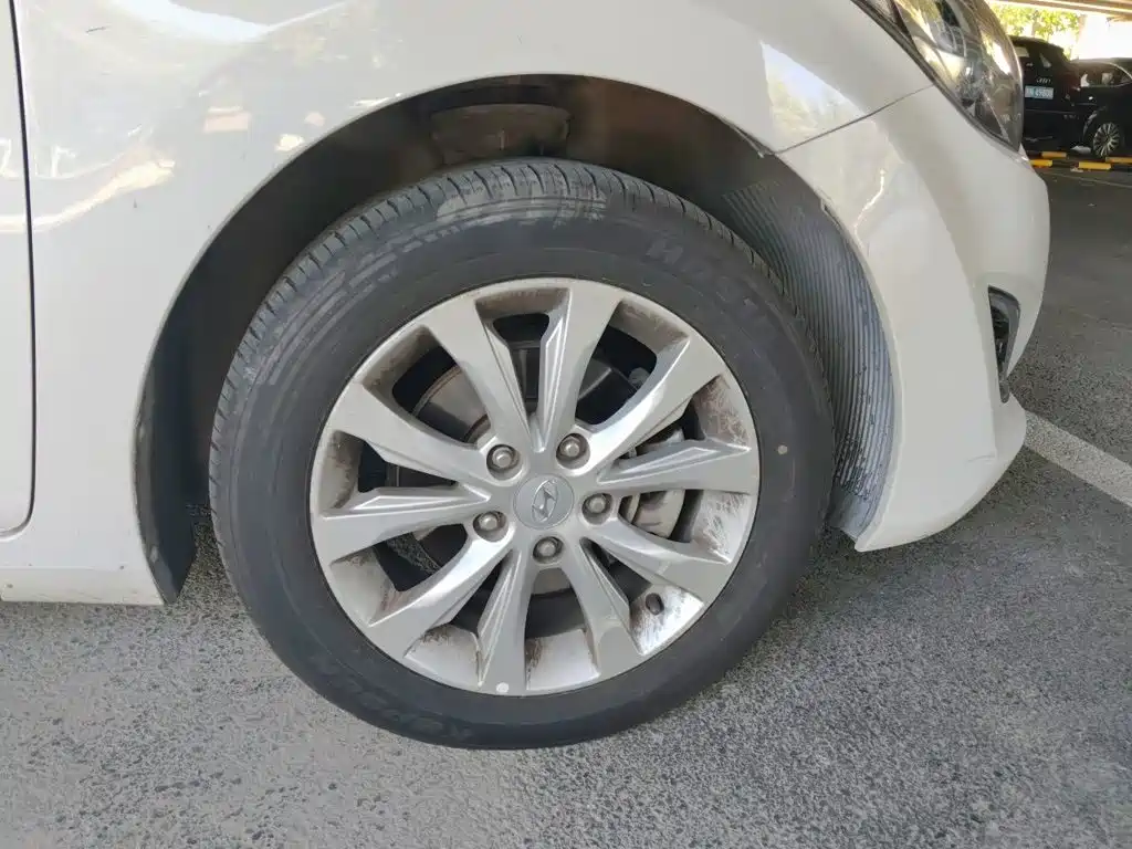Hyundai Elantra Langdong — миниатюра 24