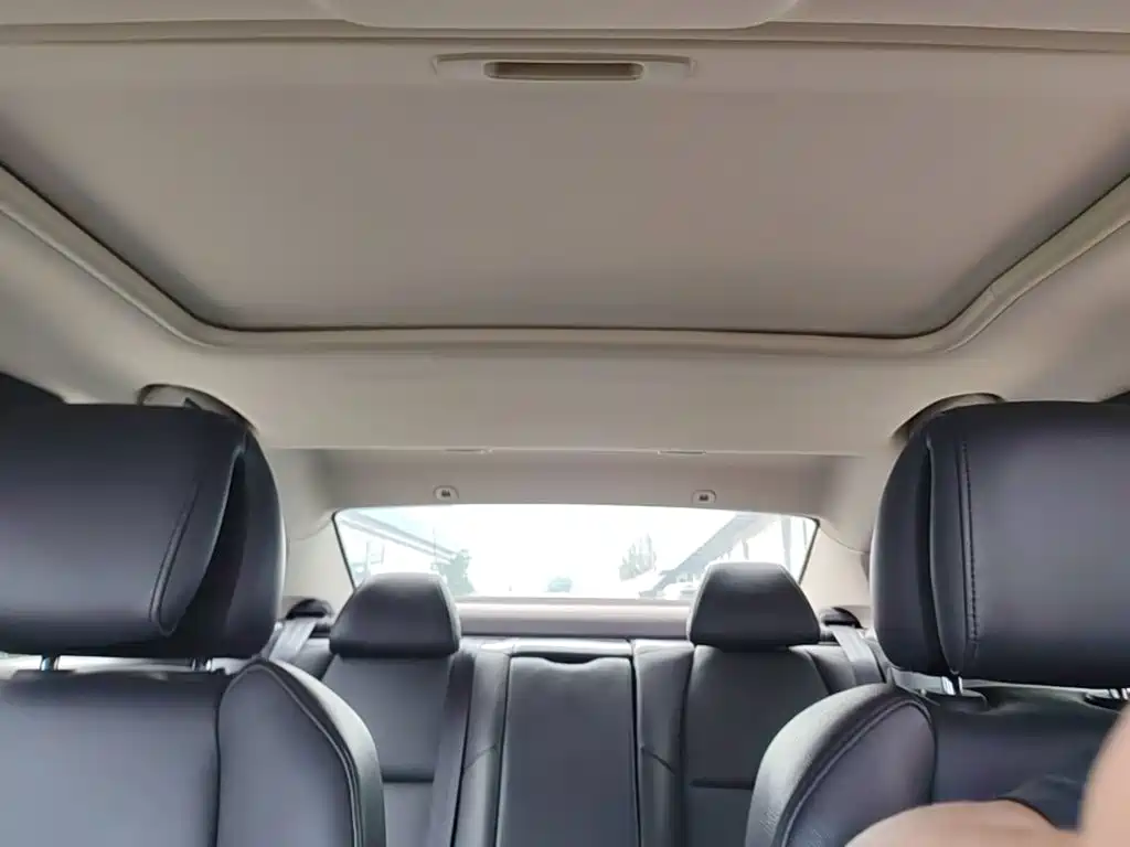 Peugeot 508 — миниатюра 18