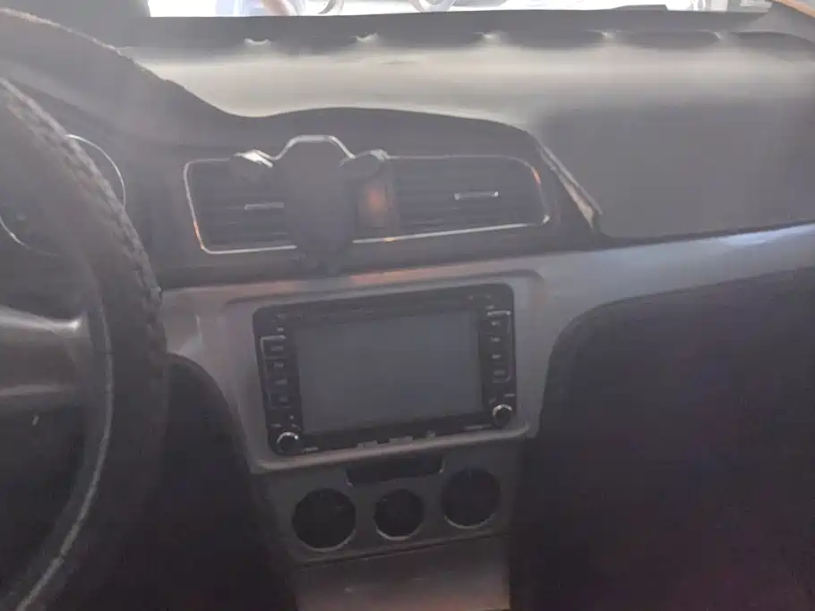 Volkswagen Lavida — миниатюра 13