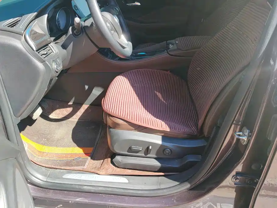 Buick Envision Plus — миниатюра 9