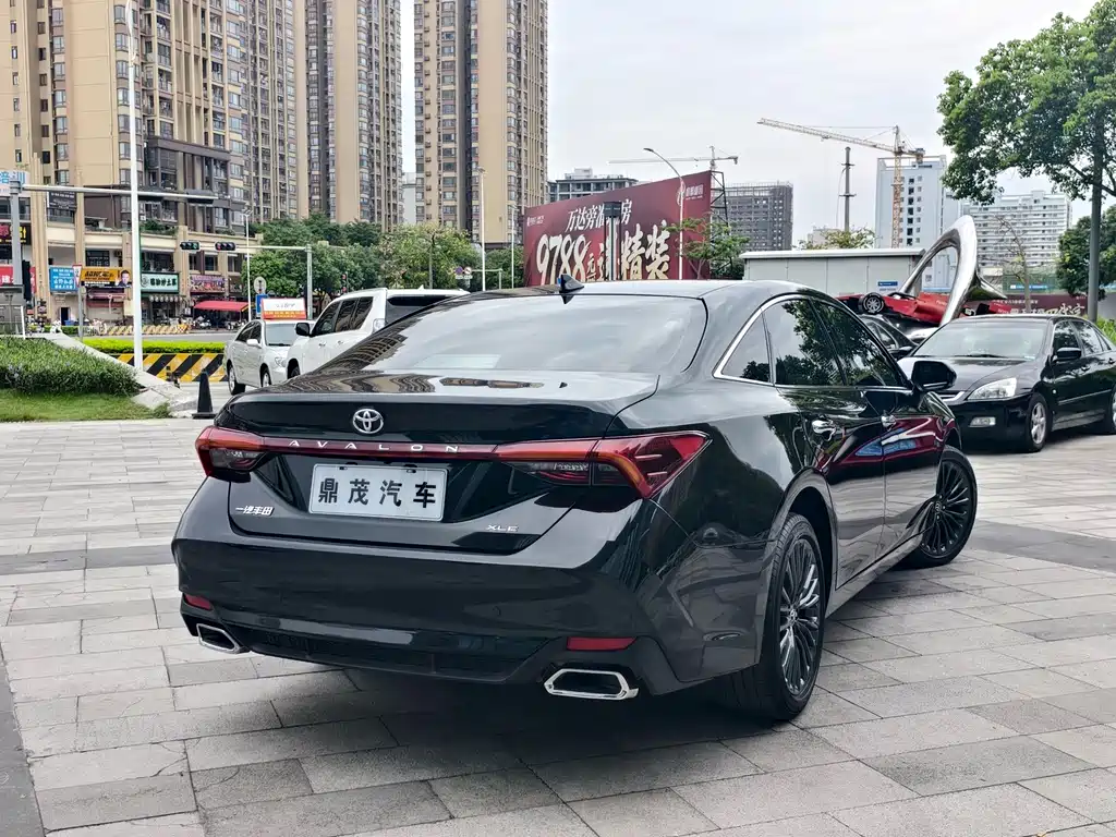 Toyota Avalon — миниатюра 7