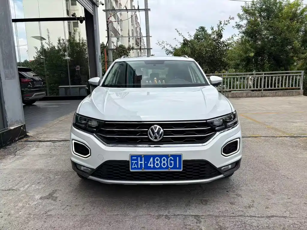 Volkswagen T-Roc — миниатюра 2