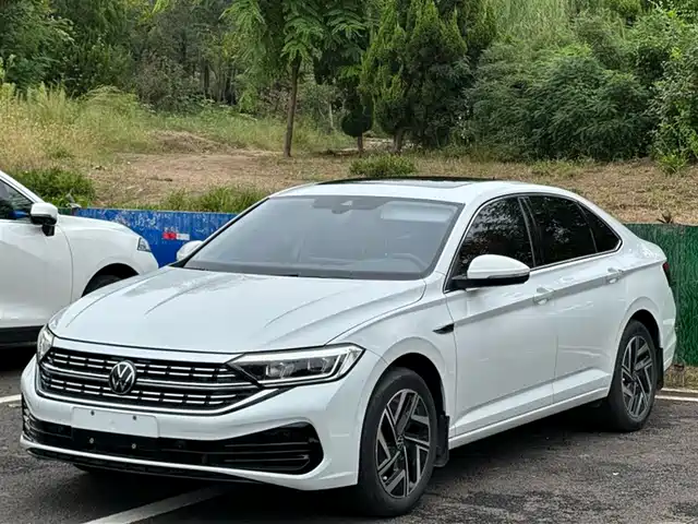 VOLKSWAGEN SAGITAR 2023