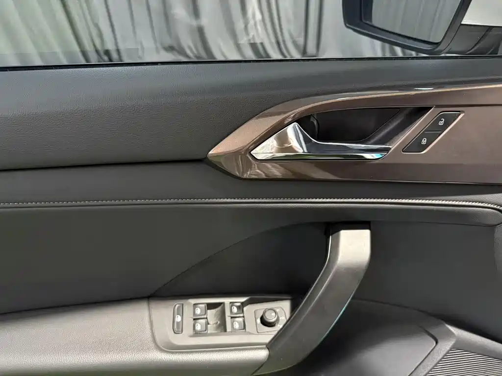 Volkswagen Tharu — миниатюра 9