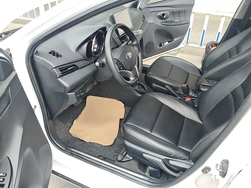 Toyota Yaris L — миниатюра 16