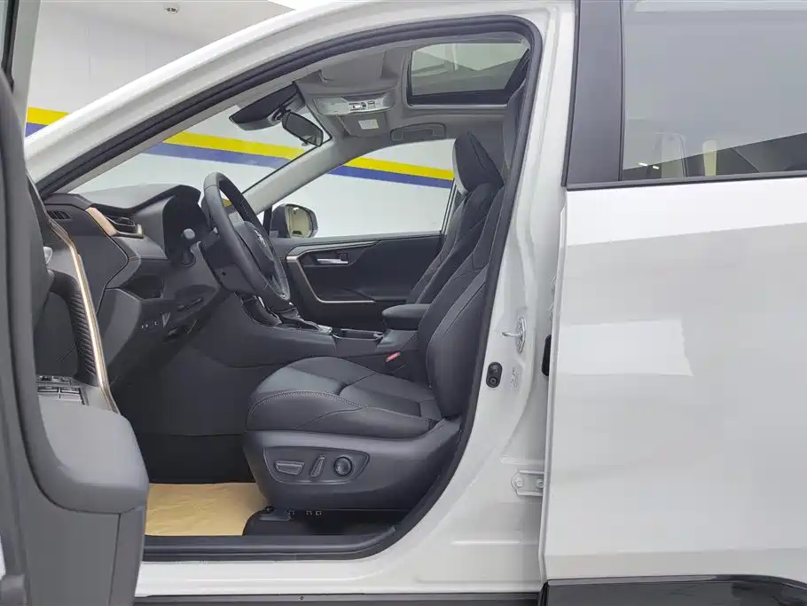 Toyota Wildlander 2024 2.0L CVT