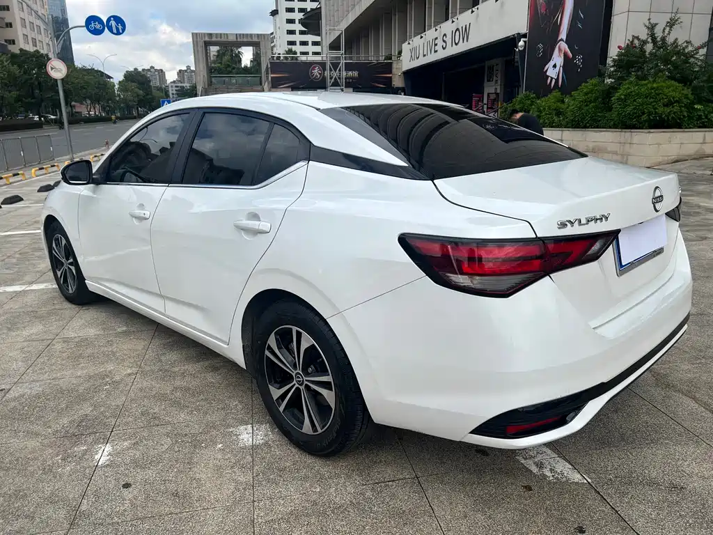 Nissan Sylphy — миниатюра 9