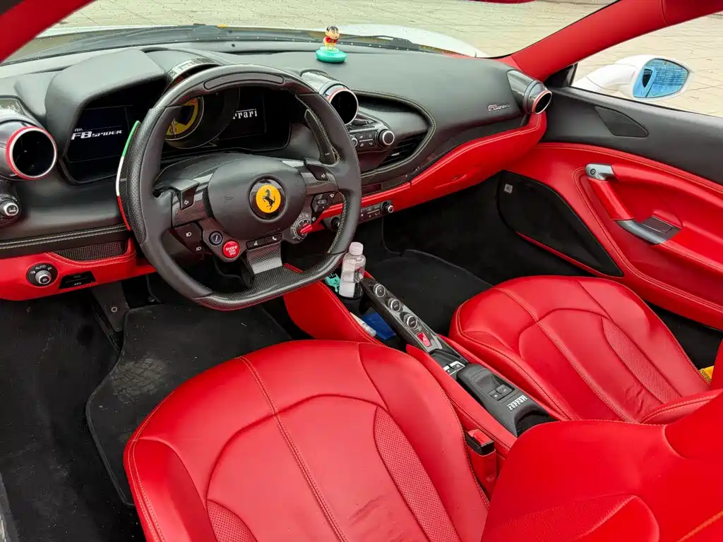 Ferrari F8 — миниатюра 9