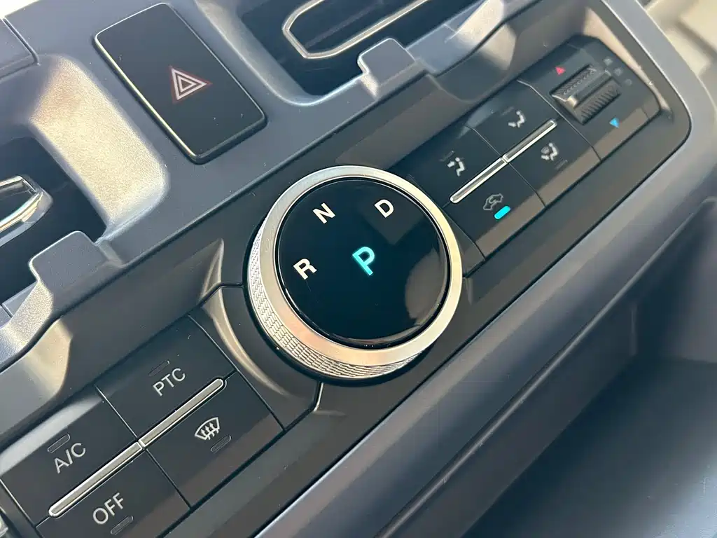 SRM XINYUAN XINYUAN E3L