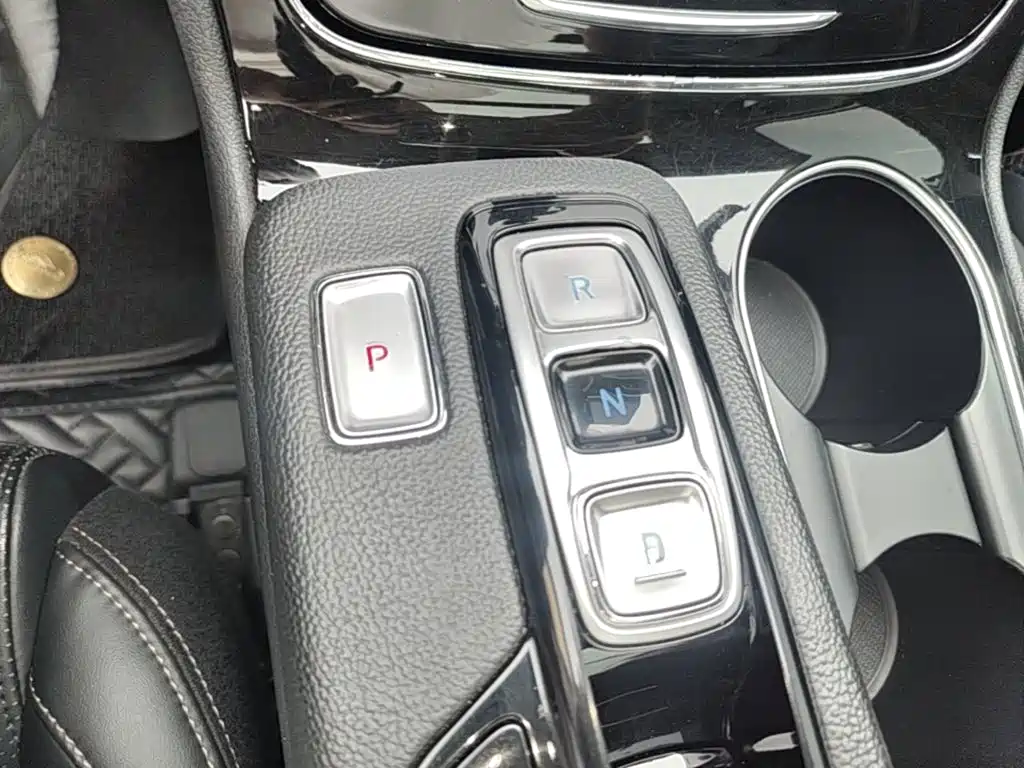 Hyundai Santa Fe — миниатюра 14