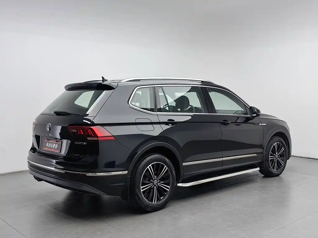 Volkswagen Tiguan L — миниатюра 2