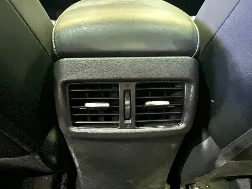 Nissan Sylphy — миниатюра 17