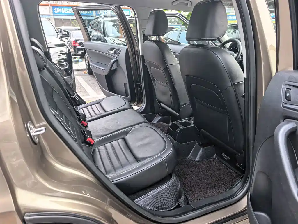 Skoda Yeti — миниатюра 11