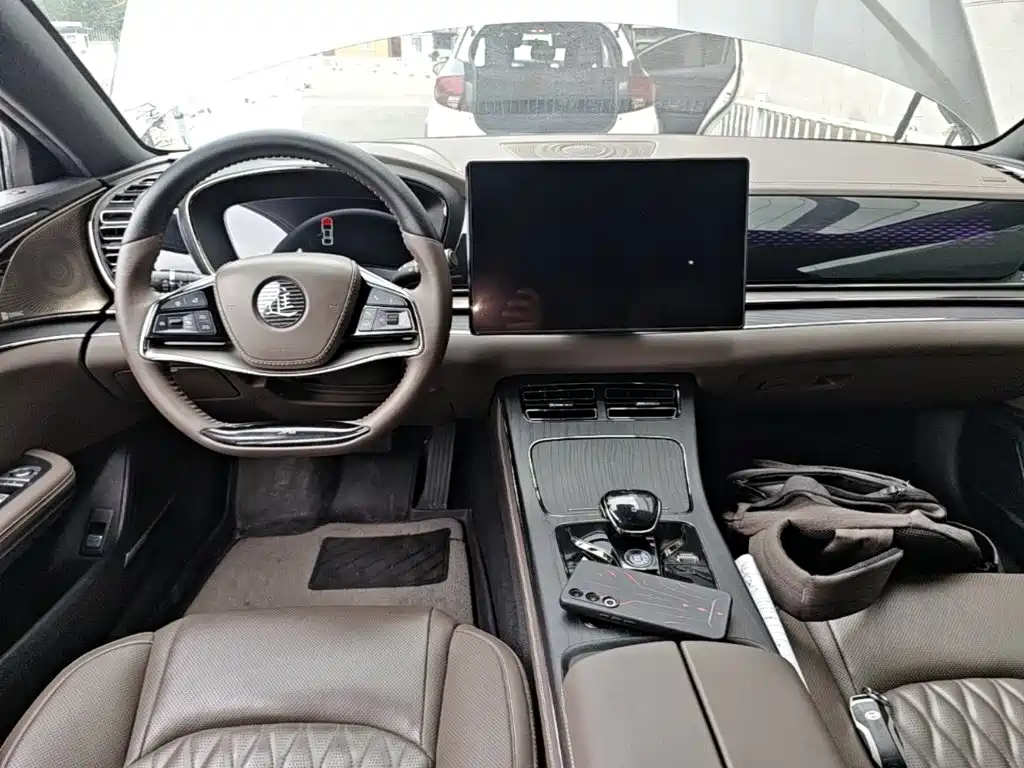 BYD Han — миниатюра 10