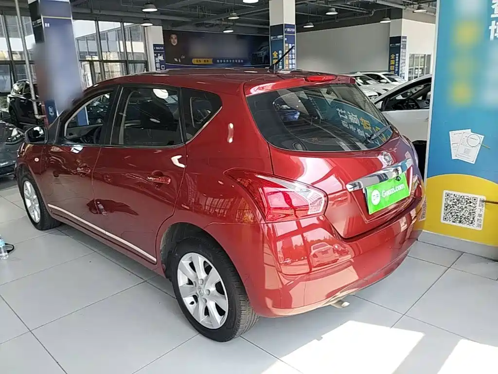 Nissan Tiida — миниатюра 5