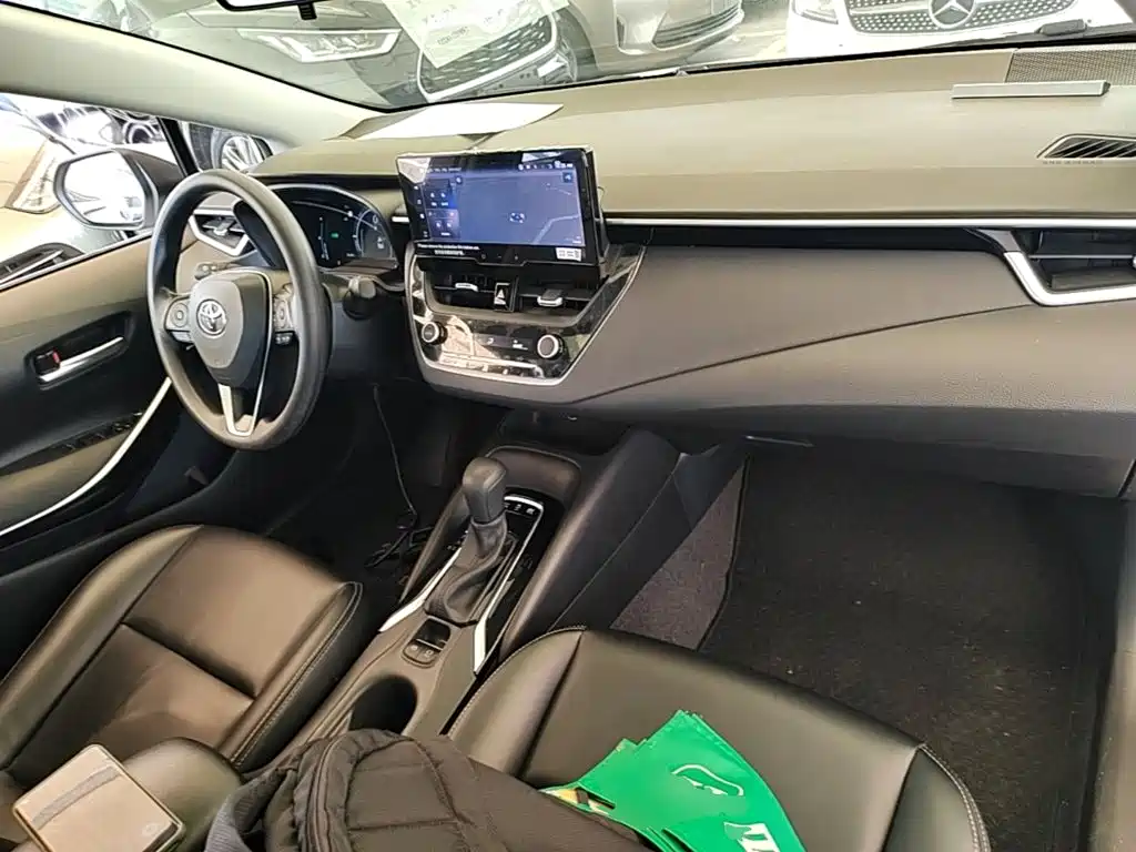 Toyota Corolla — миниатюра 10